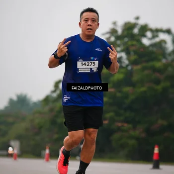 Runner Photo 7437309