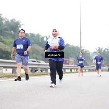 Runner Photo 7437344