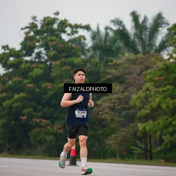 Runner Photo 7437350