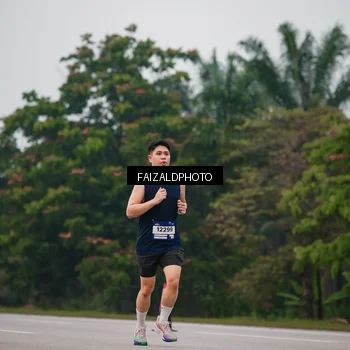 Runner Photo 7437352