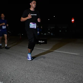 Runner Photo 7437372