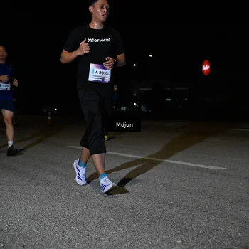 Runner Photo 7437373