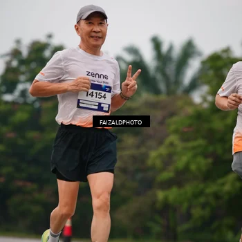 Runner Photo 7437380