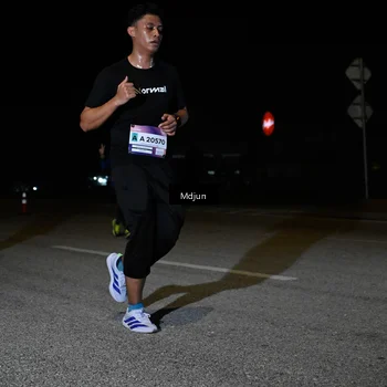 Runner Photo 7437389