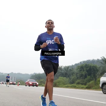 Runner Photo 7437393