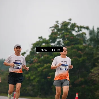 Runner Photo 7437407