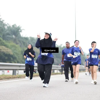 Runner Photo 7437414