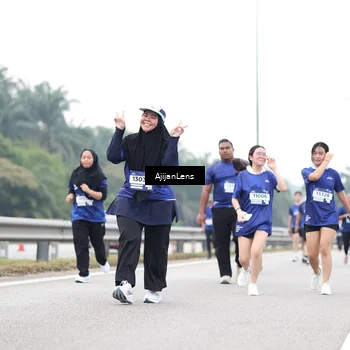 Runner Photo 7437417
