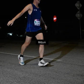 Runner Photo 7437438