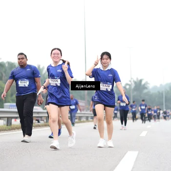 Runner Photo 7437458