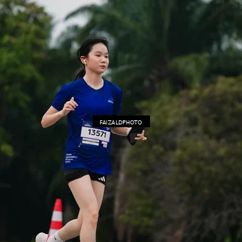 Runner Photo 7437471