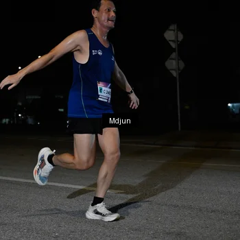 Runner Photo 7437472