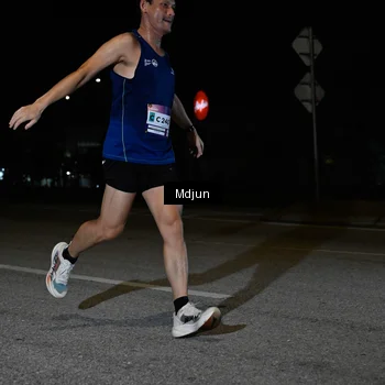 Runner Photo 7437473