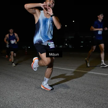 Runner Photo 7437483