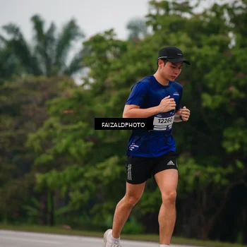 Runner Photo 7437509