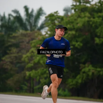 Runner Photo 7437530