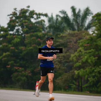 Runner Photo 7437561