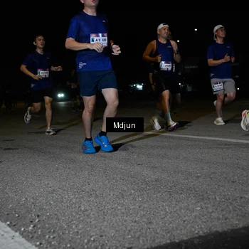 Runner Photo 7437567