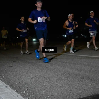 Runner Photo 7437569