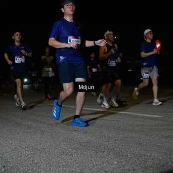 Runner Photo 7437574