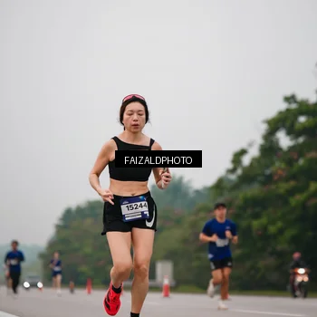 Runner Photo 7437580