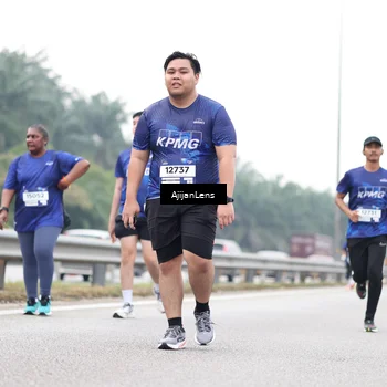 Runner Photo 7437588