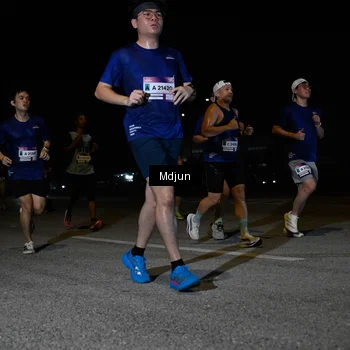 Runner Photo 7437591