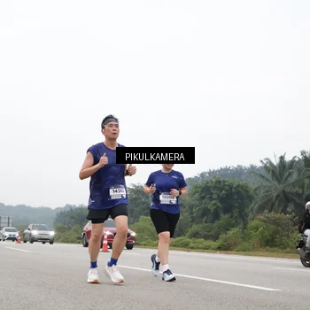 Runner Photo 7437597