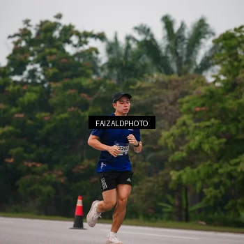 Runner Photo 7437598