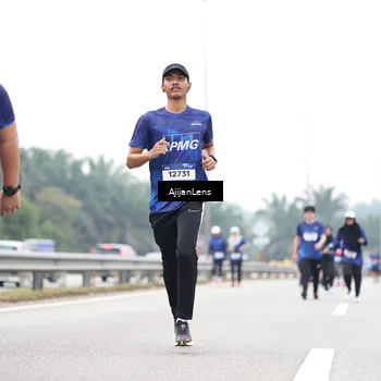 Runner Photo 7437604