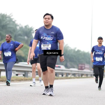 Runner Photo 7437628