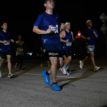 Runner Photo 7437631