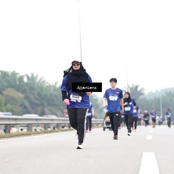 Runner Photo 7437641