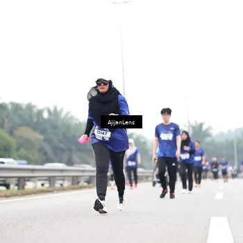 Runner Photo 7437645