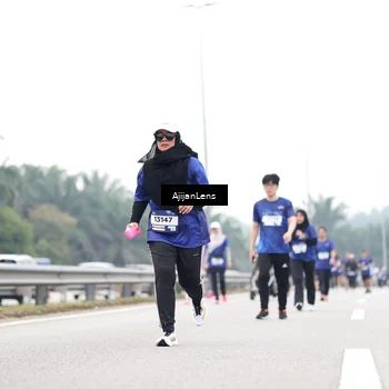 Runner Photo 7437646