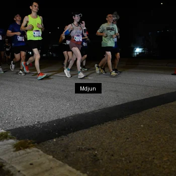 Runner Photo 7437649