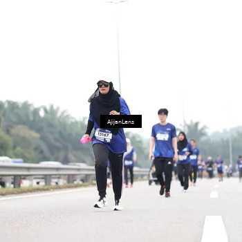Runner Photo 7437651