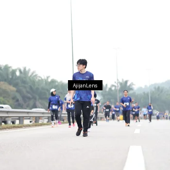 Runner Photo 7437652