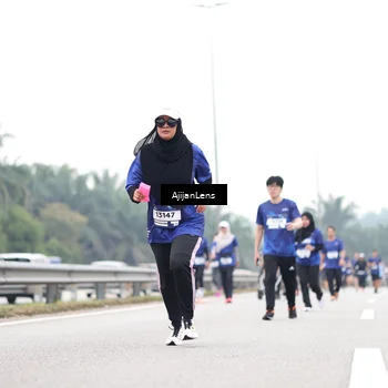 Runner Photo 7437653