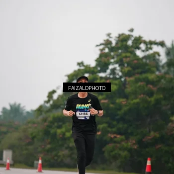 Runner Photo 7437674