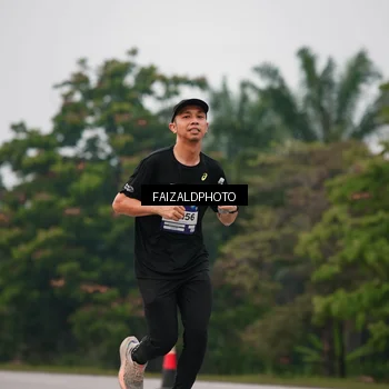 Runner Photo 7437675