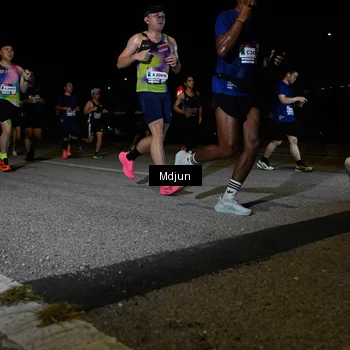 Runner Photo 7437678