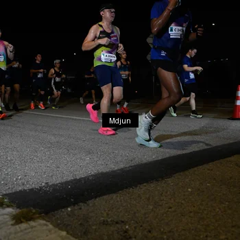 Runner Photo 7437679