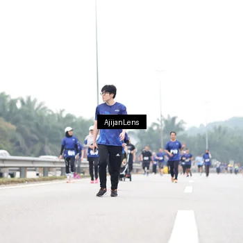Runner Photo 7437685
