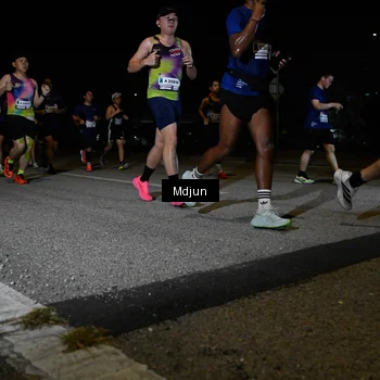 Runner Photo 7437687