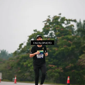 Runner Photo 7437690