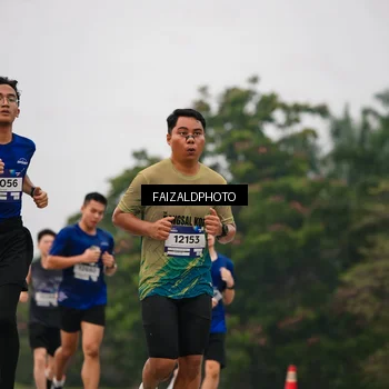 Runner Photo 7437693