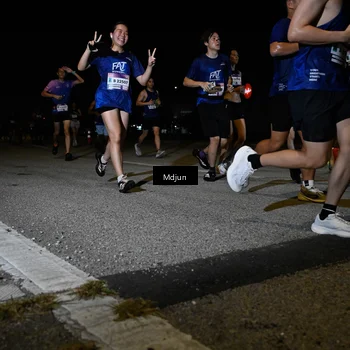 Runner Photo 7437701