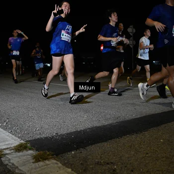 Runner Photo 7437709