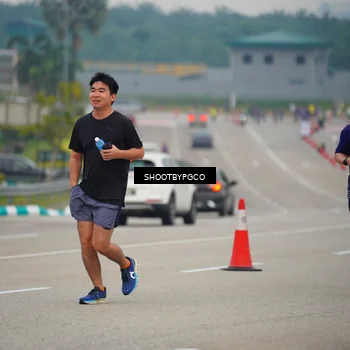 Runner Photo 7437732